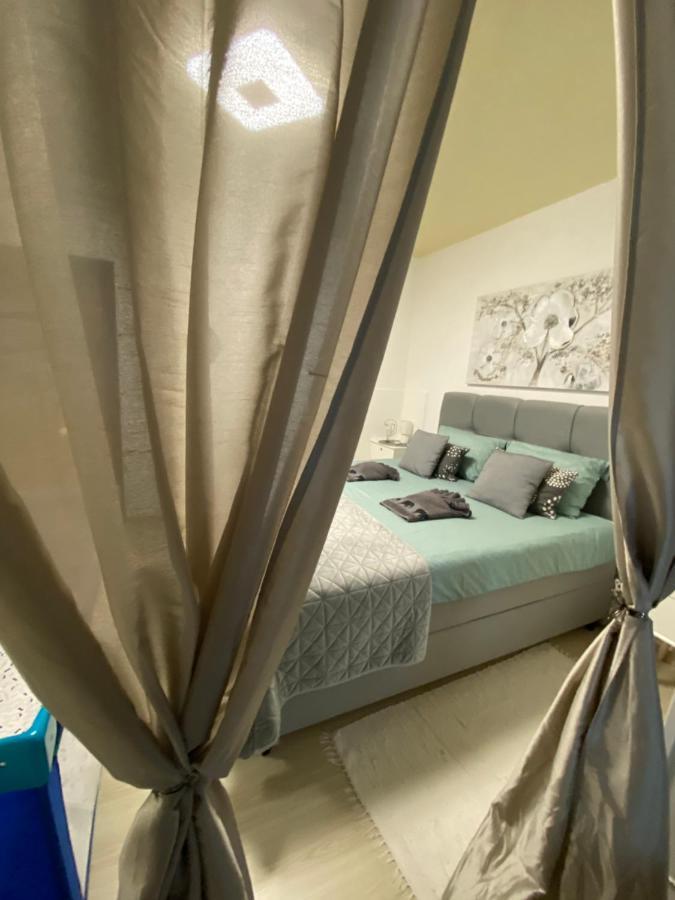 Lux Apartment Barbara Poreč Kültér fotó